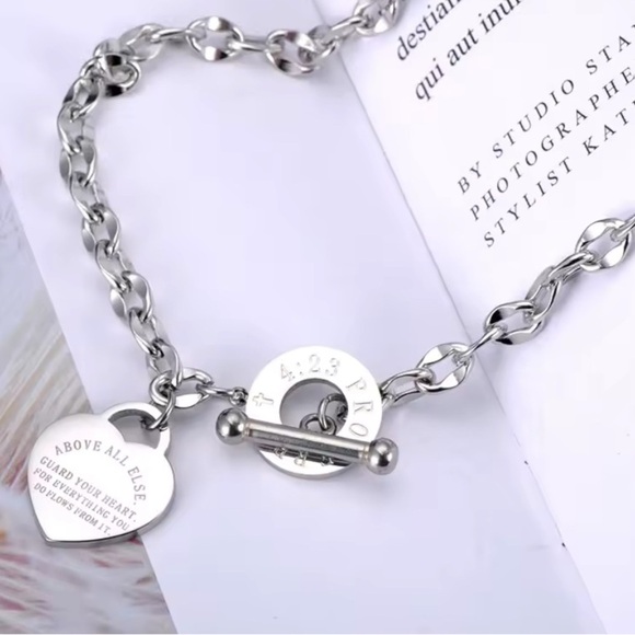 18K White Gold (Rhodium) Chunky Chain Heart Necklace Front Toggle Proverbs 4:23 - Picture 1 of 7